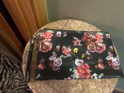 Aldo цветочный застежки кошелек с ремешком черный искусственной кожи цветок печати - Изображение 1 из 4