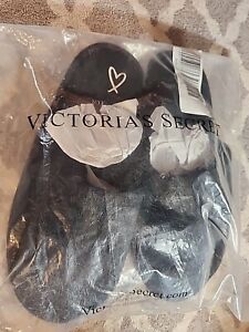 New In Package Large Victoria Secret Pom Pom Slippers.    T2