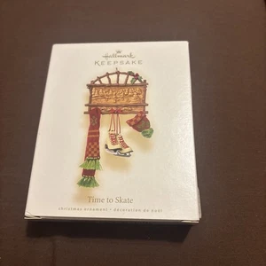 Hallmark Christmas Ornament 2007 "Time To Skate" gebraucht  - Bild 1 von 1