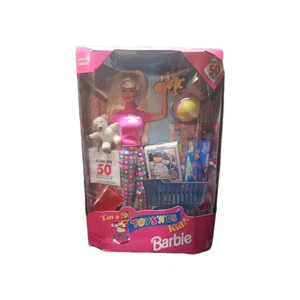 Muñeca Barbie 50 aniversario 1997 Mattel 18895 I'm a Toys R Us Kid - Imagen 1 de 6