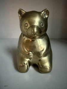 "Estatuilla de oso de peluche vintage de latón macizo banco de monedas decoración de guardería 5,5""" - Imagen 1 de 6