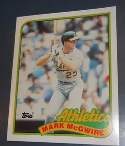 Vintage MLB Mark McGWIRE ATHLETICS 1989 TOPPS 70 KARTEN ORDNER 9,5" x 11,75" - Bild 1 von 3