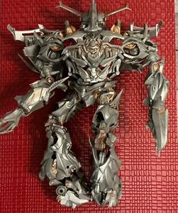 TAKARATOMY MP Series MPM-08 Megatron Armor Deformation (Missing Head) - Picture 1 of 6