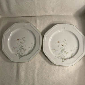 Vtg Mikasa Poppy Sunday Stoneware Salad/ Dessert Plates White Flower S Set 2 - Picture 1 of 5