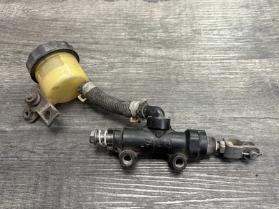 Cilindro maestro de freno trasero Kawasaki VN900 Vulcan 900 Classic Custom VN1700 OEM Foto 1 de 4