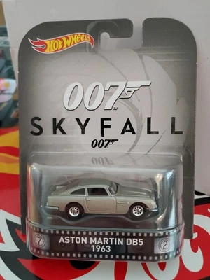 Hot Wheels 2016 Retro Entertainment Skyfall James Bond 007 Aston Martin DB5 1963 Foto 1 de 4