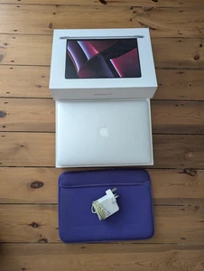 Macbook Air (13-inch, early 2014) bundle - Picture 1 of 18