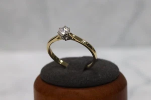 18ct Yellow Gold Diamond Solitaire Ring - Size P½ - Picture 1 of 6