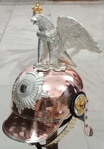 Nuevo Oficial Imperial Alemán Pickelhaube Águila Casco Prusiano Cobre Casco LARP - Imagen 1 de 6