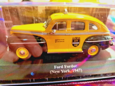 1947 Ford Fordor 1:43 miniature car by  Ixo-Altaya. - Image 1 of 4