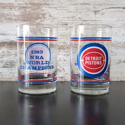 Par Detroit Pistons 1989 Campeones del Mundo NBA VIDRIO REAL Beber 4.75" x 3" Foto 1 de 4