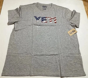 CAMISETA HOMBRE YETI GRIS CON LOGO BANDERA GRANDE ~ 2xl, XXL~ NUEVA - Imagen 1 de 7