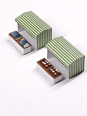 N gauge market stalls x2 chocolate cupcakes + discount denim stalls Job lot - Image 1 of 4