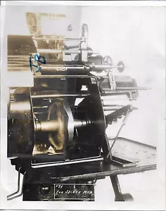 ALTES FOTO, TEXTILWICKELMASCHINE, UNIVERSALWICKEL CO~PROVIDENCE, RI 8X10" - Bild 1 von 1