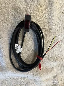 Keyence PZ2-51T Photoelectric Sensor Transmitter Thru beam Red LED-New No Box - Picture 1 of 3
