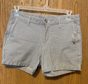 Women’s Khakis by Gap Girlfriend 5” Shorts Size 6 Railroad Pin Stripe