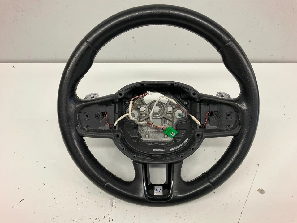 17-22 Volvo S60 V60 S90 V90 XC90 XC60 R Diseño con Volante de Cambio de Paleta Foto 1 de 4