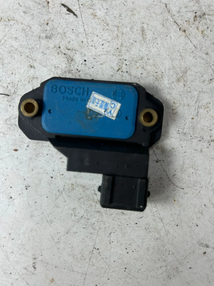 Stock new Distributor Module 2525747A & C062D017 FOR Peugeot 405 Bosch Original - Image 1 of 4
