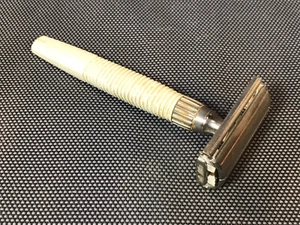 Ancien rasoir de sureté Gillette vintage made in England rasage années 1950 - Bild 1 von 6