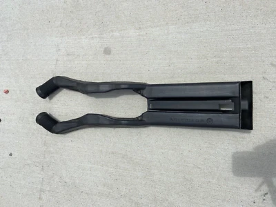 1268310646 CONSOLA CONDUCTO DE AIRE ACONDICIONADO TRASERA W126 380SEC 500SEC 420SEC 560SEL 560SEL 300SEL Foto 1 de 2