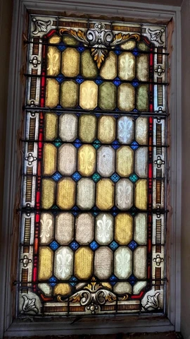 INCREDIBLE VICTORIAN ANTIQUE STAINED GLASS WINDOW FROM A CLOSED CHURCH - CMC44-F Cover