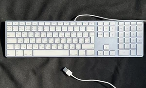 Apple A1243 Aluminium Keyboard with Numeric Keypad - Russian - VGC (MB110RS/B) - Picture 1 of 5