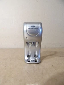 GP GPPB25GS PowerBank Value Battery Charger LED Indicator 240V Grey - Afbeelding 1 van 5