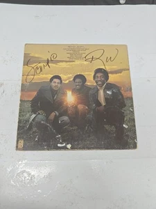 The O'Jays - Survival - KZ 33150 Cover Only With Signatures - Picture 1 of 5