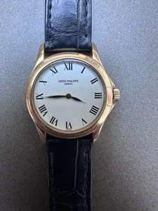 Patek Philippe Calatrava Yellow Gold 4905J - Picture 1 of 10