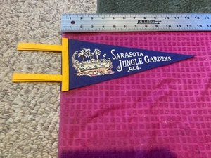 Banderín de colección Sarasota Jungle Gardens Florida FL bandera - ENVÍO RÁPIDO - Imagen 1 de 4