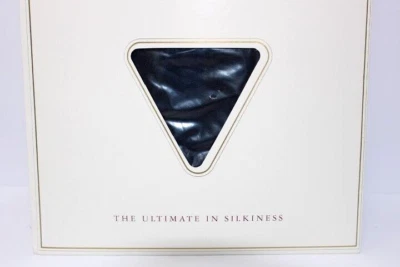 Hanes VTG Silk Reflections Silky Sheer 'Classic Navy' Size AB Style 717 D/C'd - Image 1 of 4