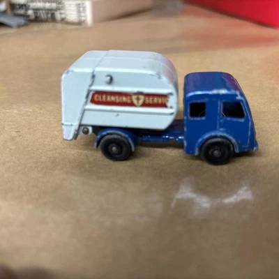 Matchbox Lesney Garbage/Refuse Truck No. 15 - Image 1 of 3