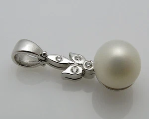 DISEÑO MADURO - ELEGANTE COLGANTE DE PERLAS - 750 ORO BLANCO - Imagen 1 de 3