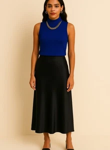 St. John Blue Neck Sleeveless Top Women's Size: P, Petite. - Picture 1 of 9