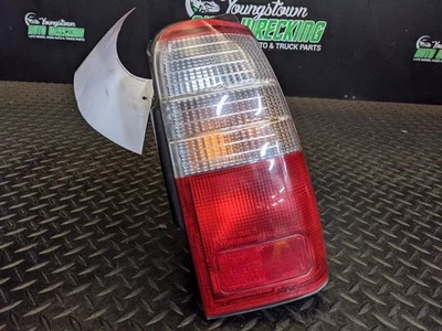 Passenger Right Tail Light Fits 96-00 4 RUNNER 2204850 Foto 1 de 4