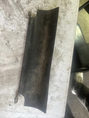 John Deere 21" Push Lawn Mower JS63 Rear Plastic Deck Guard/Tail Shield - Image 1 of 2