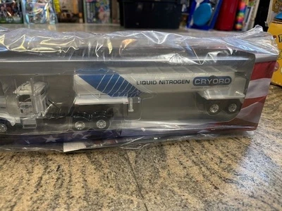 Freightliner FLC 120 64T (1977)  collezione camion americani - Immagine 1 di 3