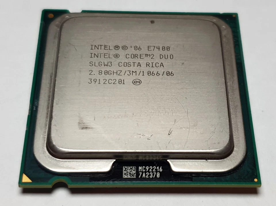 Intel Core 2 Duo E7400 2.8 GHz 2.80GHZ/3M/1066, SLGW3 Socket 775 - Image 1 of 1