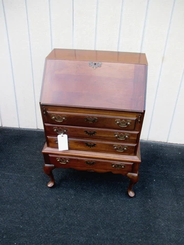 62915   Solid Cherry Slant Front Office Desk Cover