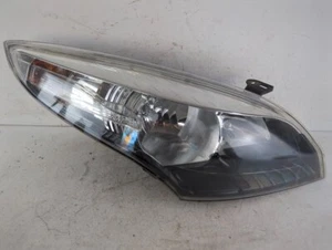 Faro proiettore anteriore (lato guidatore) Renault Megane station wagon 2009-2015 260107117R - Foto 1 di 6