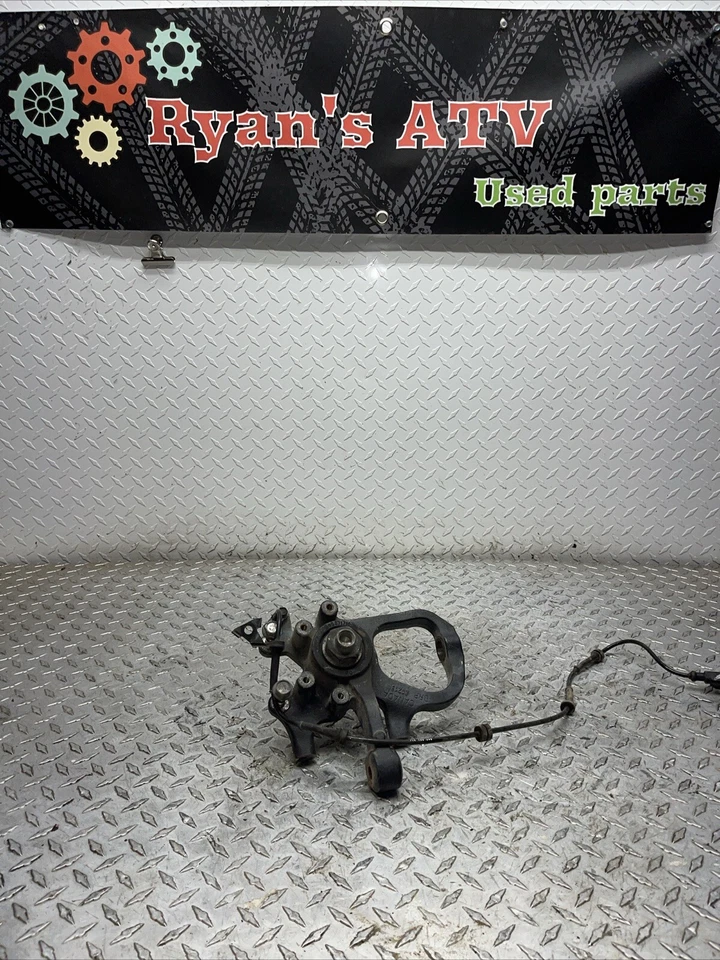2008 Can-Am Spyder GS 990 передний левый поворотный кулак шпиндель кронштейн ступица OEM - Изображение 1 из 4