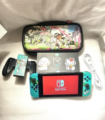 Consola Nintendo Switch Joy-Cons Azul y Verde HAC-001 con Recubrimiento Splatoon, Estuche Foto 1 de 4