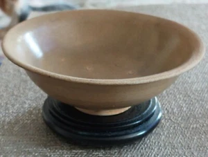 MING DYNASTY CHINESE POTTERY BOWL ON STAND - Picture 1 of 12