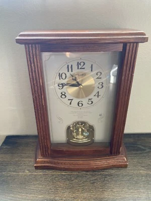 Seiko Broadway Musical Wooden Oak Crystal Pendulum Mantel Clock QXW114BLH Brown - Image 1 of 4