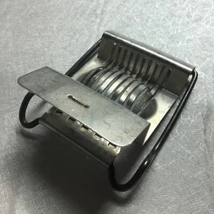 Vintage 1970er Metall Aluminium Ei Obst Draht Schneider 4,25" L x3,25" B - Bild 1 von 3