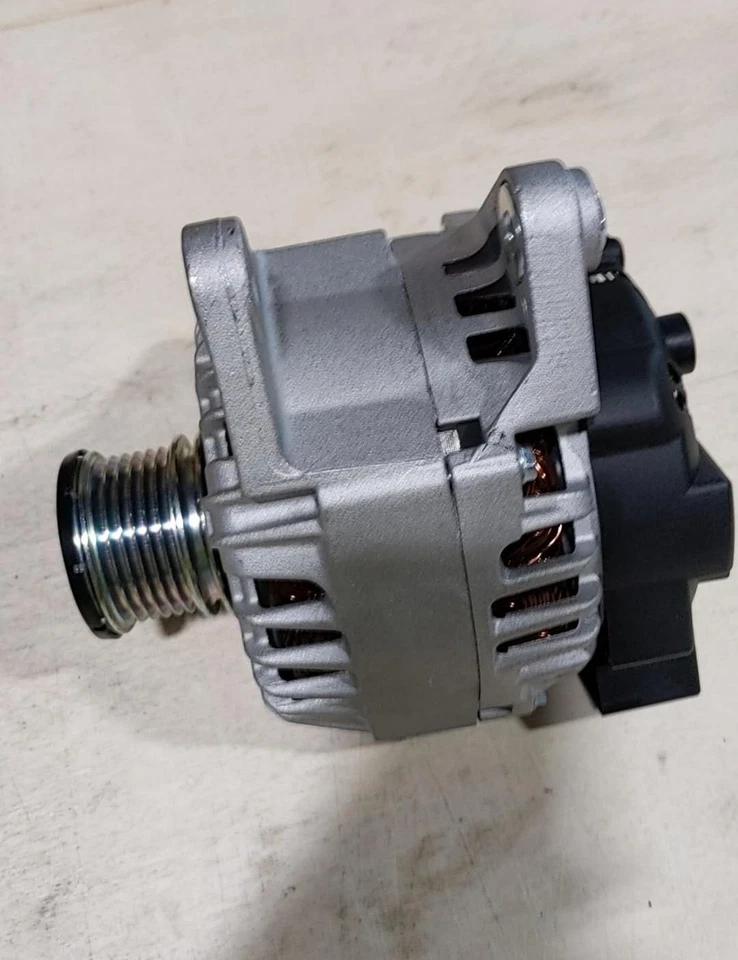 Alternator 12V 110A with 6 Pulley Groove 231003RA2B for Nissan Sentra 1.8L 13-19 Foto 1 de 1