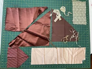 Stoff Materialien Set Puppenkleidung Vintage Bleuette Rosette Set 28 Seide Braun - Bild 1 von 6