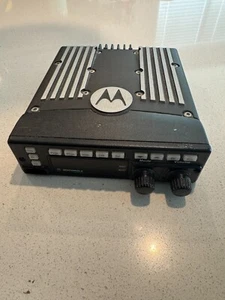 Motorola Astro XTL5000 Radio mobilne Astro MX20URS9PW1AN 800MHZ PROSZĘ PRZECZYTAĆ - Zdjęcie 1 z 10