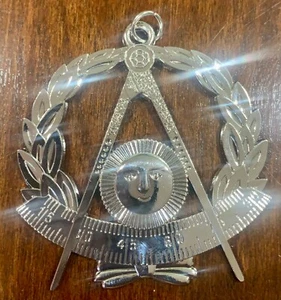 357F&AM Masonic Chain Past Master Jewel Pendent Silver Plated  With Wreath Mason - Picture 1 of 2