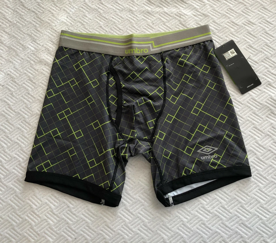 Cueca boxer Umbro masculina tamanho pequeno nova com etiquetas/novo na caixa!!! - Imagem 1 de 3